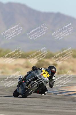 media/Oct-04-2025-CVMA (Sat) [[408bcdd6e4]]/Race 14-500-400-350 Supersport/